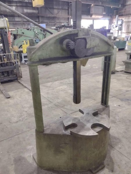 GREENERD #32 TWIN-POST MANUAL ARBOR PRESS. STOCK # 0435026