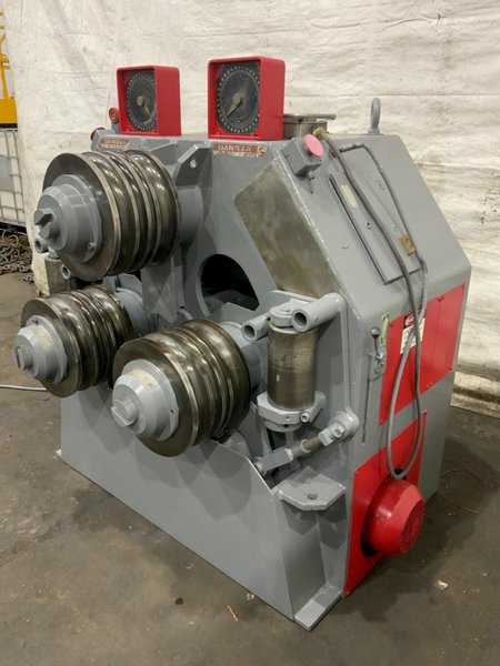 4-1/2” X 4-1/2” X 1/2” ROUNDO R-5 HYDRAULIC VERTICAL/HORIZONTAL ANGLE ROLL: STOCK #80859