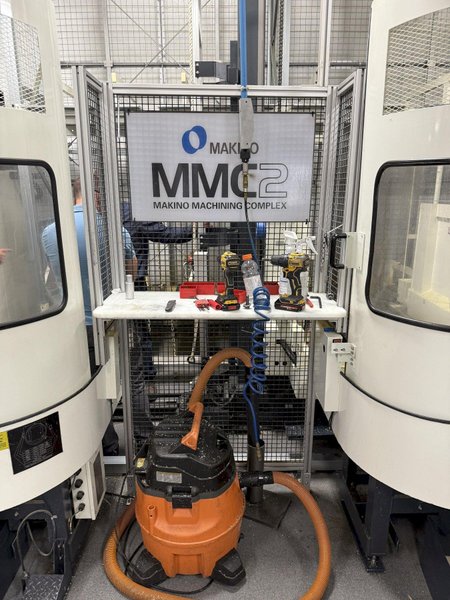 Makino MMC2 with (3) Makino a61nx - 30 Station Pallet Pool FMS For Sale