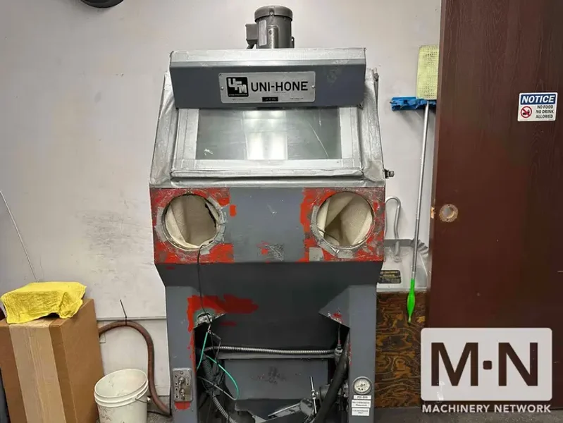 42 Ton Uni-Hydro 42-14 Hydraulic Ironworker