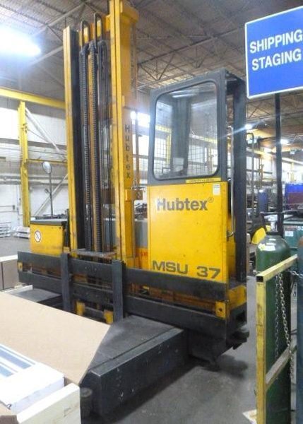 8,000 Lbs. (3700 kg) Hubtex Model MSU37 Electric Multidirectional Sideloader