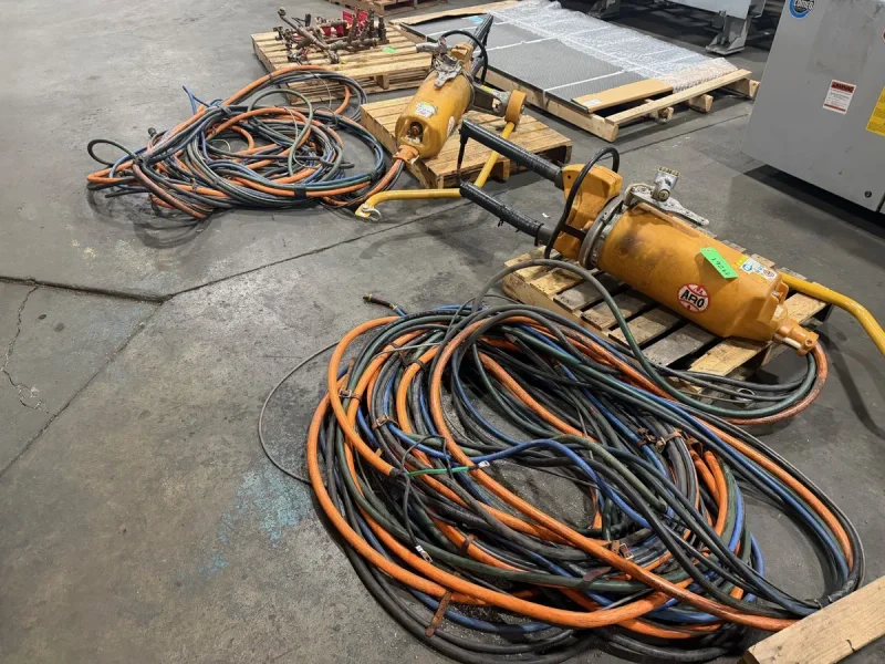 Dual ARO 100 KVA portable adaptive welding inverter spot welders with control unit and chiller