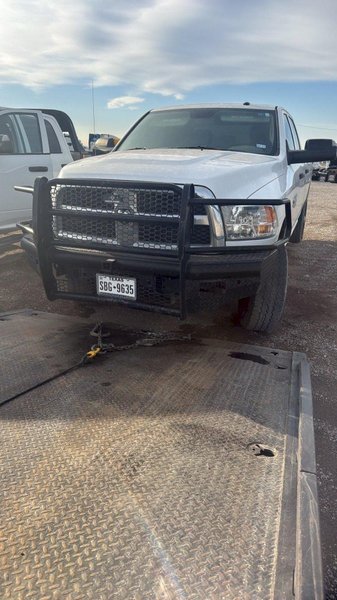 2017 Ram 3500 SRW Crew Cab Pickup – 4×4 Heavy Duty Truck, Cummins Diesel, Long Bed, Single Rear Wheel, Towing Package