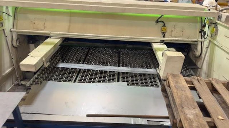 Ermak, 1/4″ x 10′, CNC Hydraulic Shear, 2008