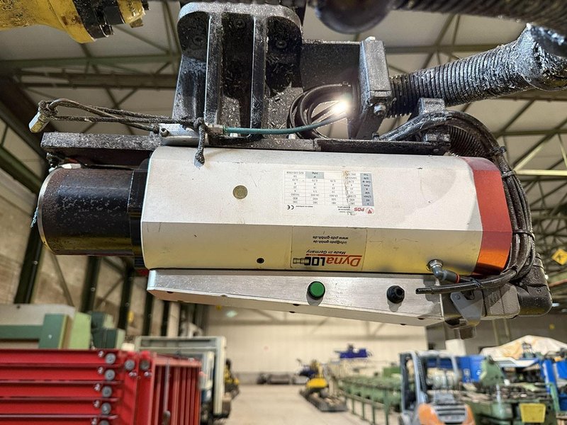 Fanuc Milling Robot - X: 10 500 / Y: 3045 / Z: 3500 mm CNC