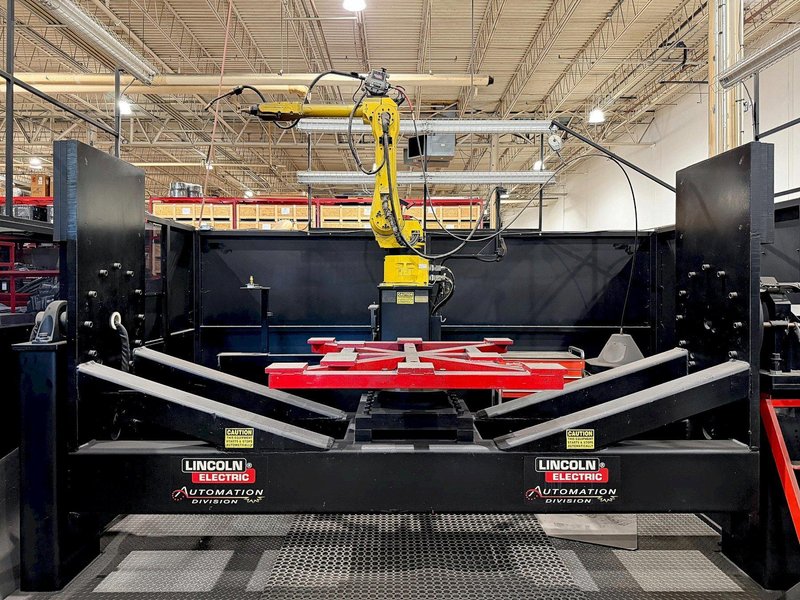 Lincoln Electric ArcMate 120iB/10L Drop-Center Weld Cell