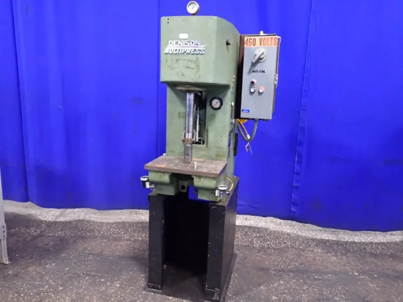 DENISON 6 TON MULTIPRESS  -  R063MC25702405220