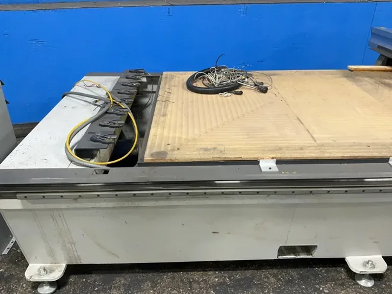 MULTICAM 60”X122” CNC ROUTER  -  1000 SERIES
