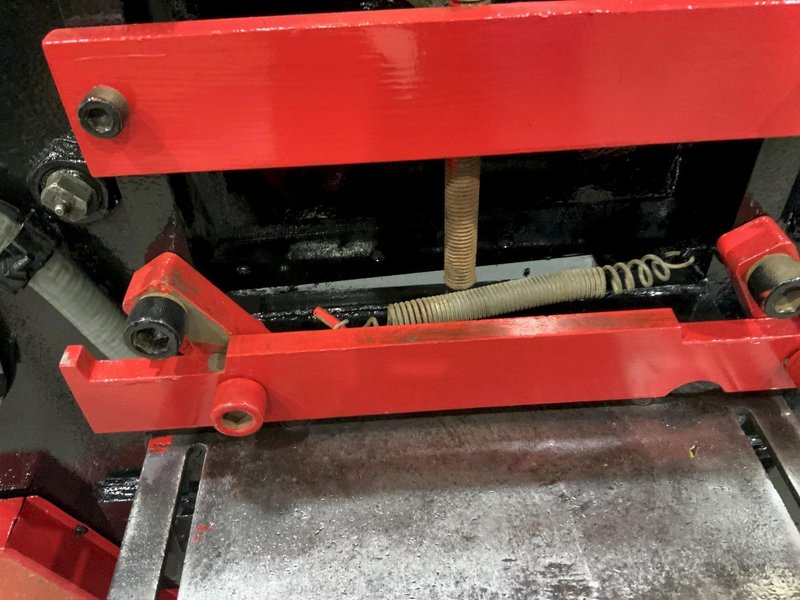 100 TON EDWARDS JAWS IV HYDRAULIC IRONWORKER: STOCK #80687