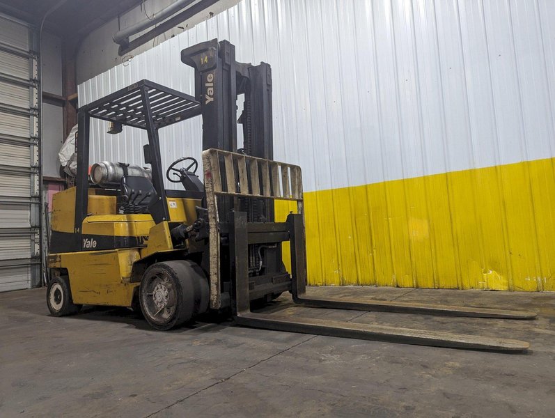 12,000 LBS YALE MODEL #GLC120M LP-GAS FORKLIFT: STOCK #18842