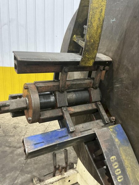 8,000 lbs. x 18" PERFECTO MOTORIZED COIL REEL UNCOILER: YOBRO #25658