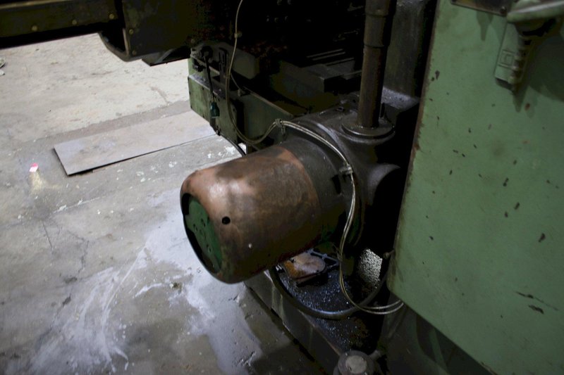 #6 CINCINNATI VERTICAL MILL: STOCK #73851