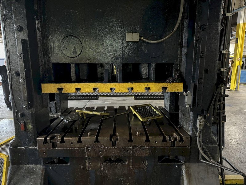160 TON MINSTER 50-6 1/2-54 STRAIGHT SIDE DOUBLE CRANK PRESS. STOCK # 0470124