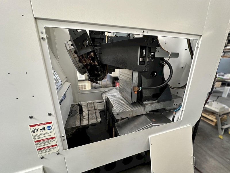 Brother SPEEDIO R450X1 Pallet Changing Compact Machining Center