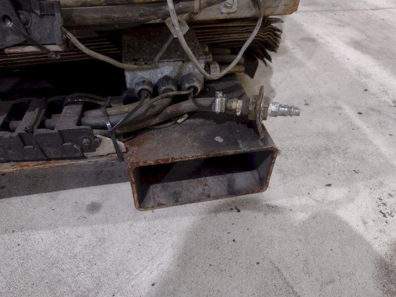 1,000 LB AMERICAN LIFTS MODEL T1-60-040 ELECTRIC PLAFORM LIFT: STOCK #20584