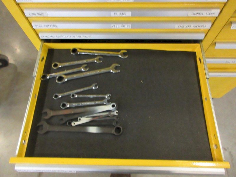 Kennedy 15-Drawer Locking Tool Chest, Portable with Keys and Contents- Auction Item