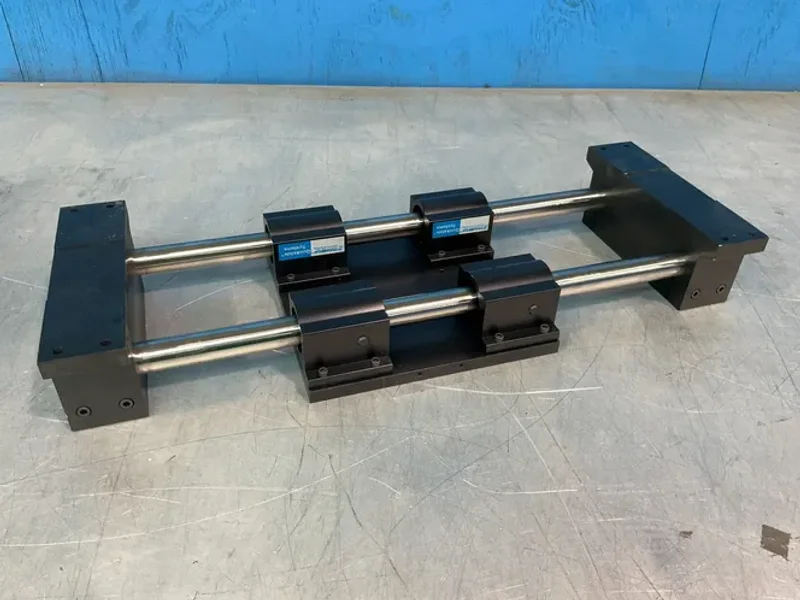 THOMPSON INDUSTRIES 9” X 9” LINEAR MOTION PLATE   -  2AA16AXBL