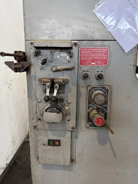 36" DOALL 3612-H VERTICAL BANDSAW. STOCK # 0217526.