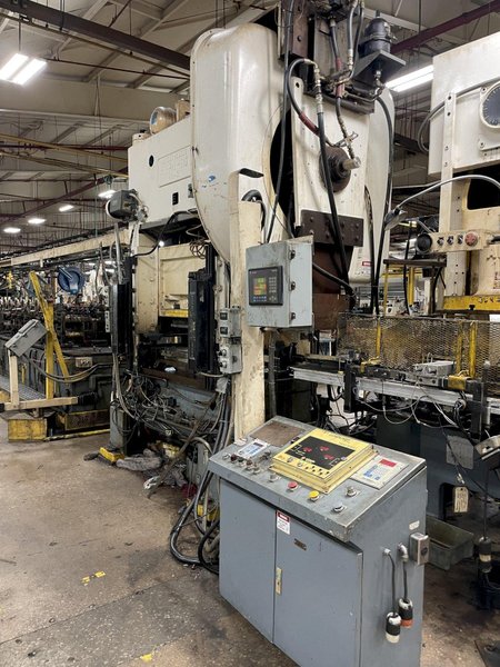 110 TON BROWN &amp; BOGGS MODEL HP2-110 SRAIGHT SIDE PRESS: STOCK #15350