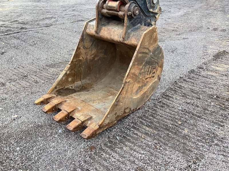 2021 Hyundai HX235LCR HHKHK604EE0000645