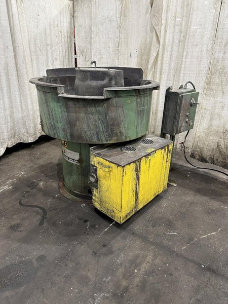 10 CUBIC FT  GYROMATIC MODEL G10-D VIBRATORYFINSHER: STOCK #77935