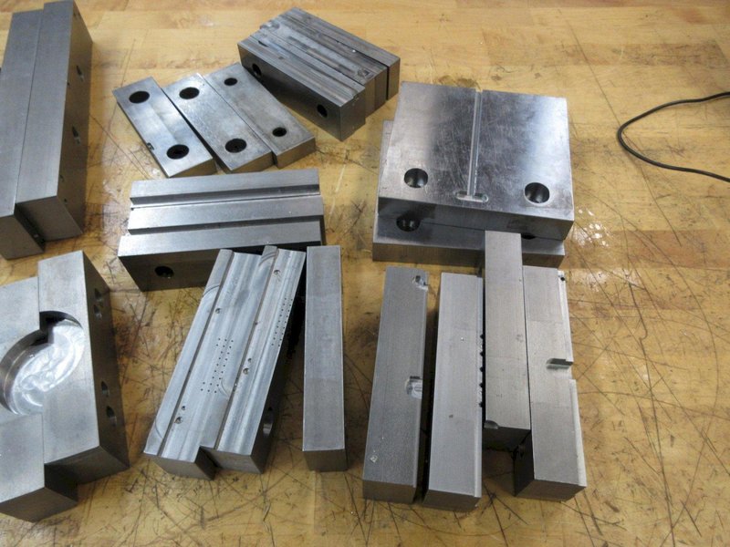 Kurt 6&quot; Vise Assorted Steel Hard and Soft Jaws- Auction Item