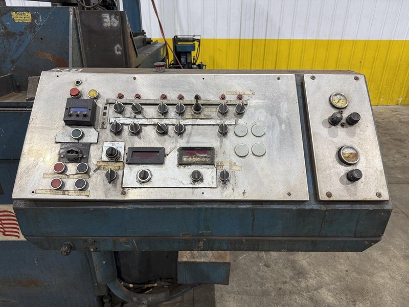 25" x 36" HEM MODEL #V200A TILT FRAME VERTICAL BAND SAW W/ AUTOMATIC FEED TABLE : YOBRO #25400
