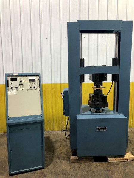 60,000 LBS RIEHLE MODEL #60-HD SERIES UNIVERSAL HYDRAULIC TESTER: STOCK #16726