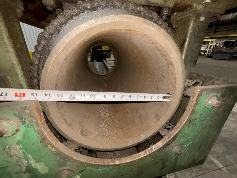 12&quot; HOLLOW SPINDLE DRILCO ROTARY PIPE WELDING POSITIONER W/ MOBILE PIPE STANDS: STOCK #21898