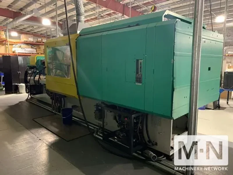 440 TON 45.4 OZ ARBURG MODEL 820S-4000-2100 INJECTION MOLDING MACHINE MFG 2005