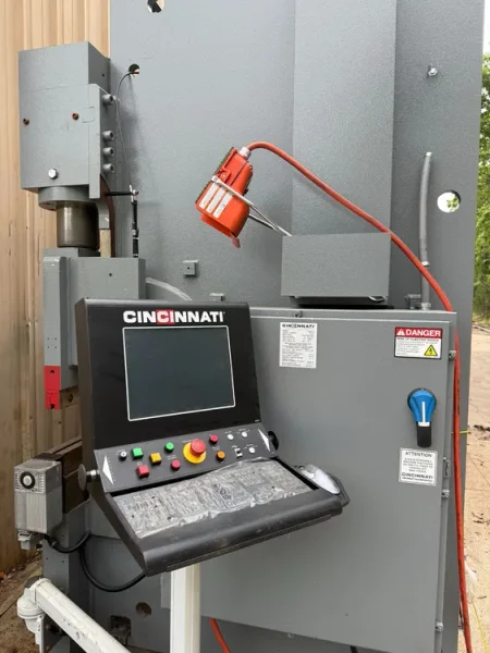 175 TON X 12&#039; CINCINNATI MODEL #175BX10 HYDRAULIC PRESS BRAKE 2021: STOCK 24185