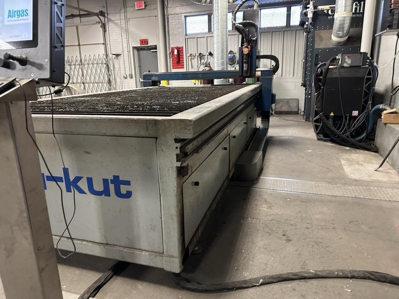 5′ x 10′ AKS Accu-Kut CNC Hypertherm XPR 300 Plasma Table, 2010 – Rebuilt in 2018, Dust Collector