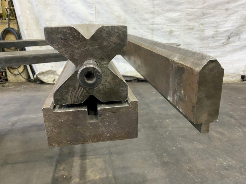 12' 4-WAY PRESS BRAKE DIE WITH BOTTON HOLDER &amp; 12' TOP DIE: STOCK #81407