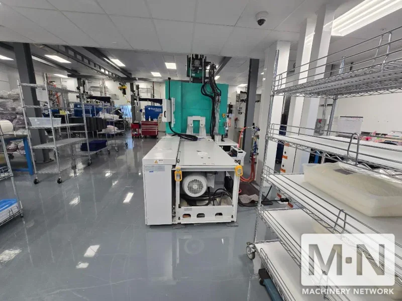100 TON 3.4 OZ ARBURG MODEL 1200T-1000-290 VERTICAL CLAMP  INJECTION MOLDING MACHINE MFG 2022 * LOW HOURS