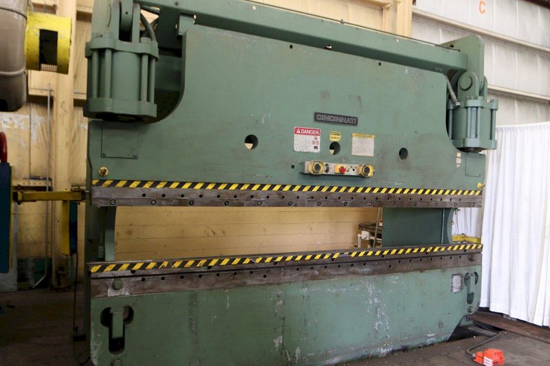 350 TON X 14' CINCINNATI MODEL 350CB X 12 HYDRAULIC BRAKE: STK #69297