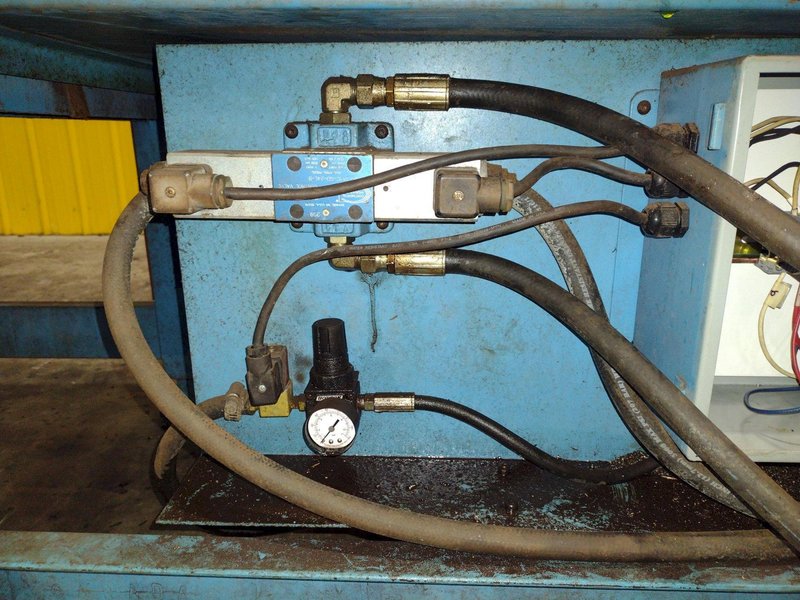 13" X 13" DOALL MODEL #C-3300NC FULLY AUTOMATIC HORIZONTAL BANDSAW: YOBRO #24442