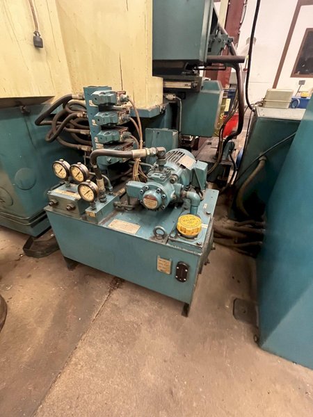 12&quot; x 39.4&quot; Toyoda Model GUP-32x100 II,Universal cylindrical grinder,Hyd, Plunge, Tarry,Coolant ,with swing down I.D. Attatch,