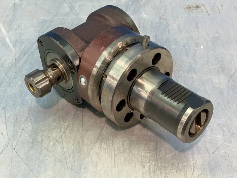 RIGHT ANGLE TOOL HOLDER