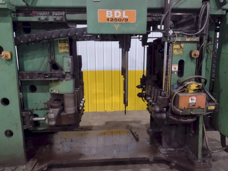 9 SPINDLE PEDDINGHAUS MODEL #BDL-1250/9 I-BEAM DRILL/DRILLING LINE: STOCK #19128