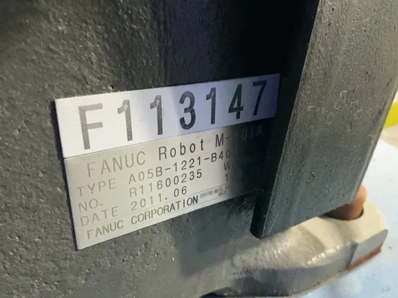 Fanuc  Robot  - M-10ia