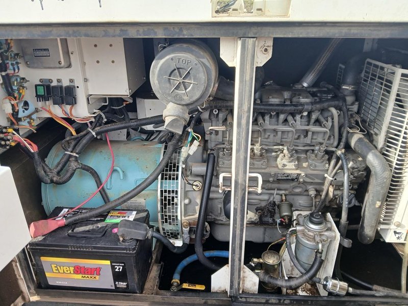 25 kW Whisperwatt DCA-25SSIU2 Diesel Mobile Generator