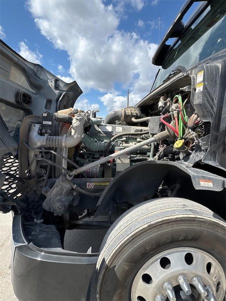 2024 Volvo VNL64T860 4V4NC9EHXRN656677