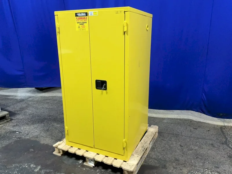 GLOBAL INDUSTRIES SAFETY CABINET
