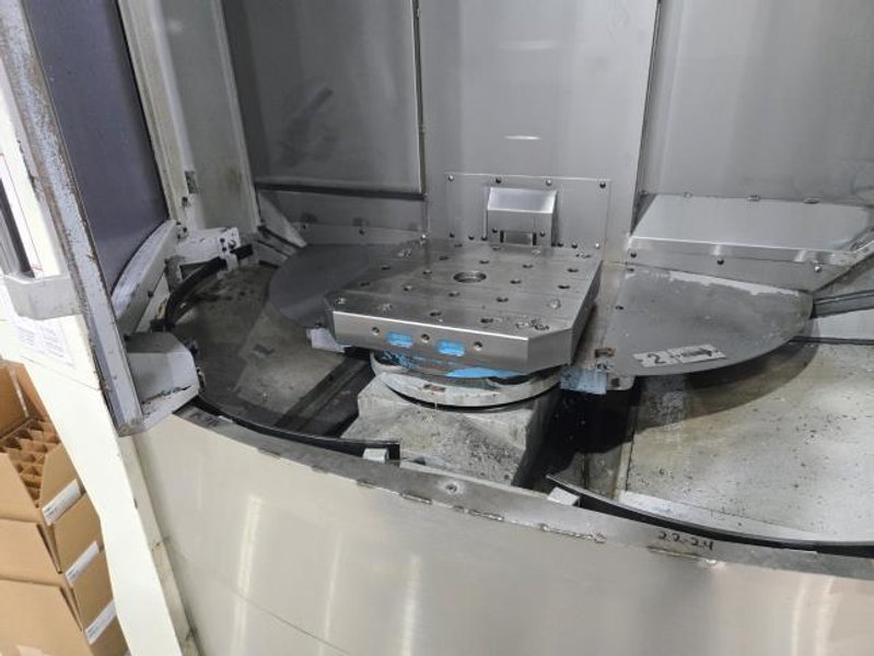 Used 2011 Makino a51nx CNC Horizontal Machining Center For Sale