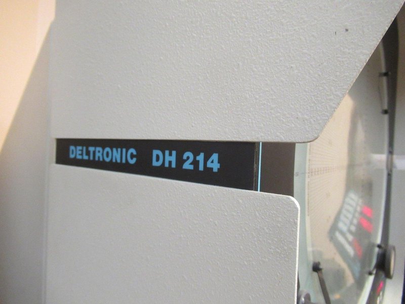 Deltronics DH214-MP 14" Optical Comparator with MPC-5 2-Axis DRO, LED Screen Angle Display, Surface &amp; Profile Illumination- Auction Item