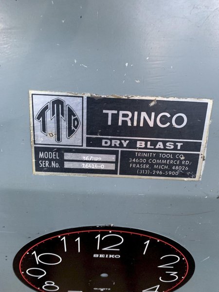 TRINCO SAND BLAST CABINET. STOCK #0872824