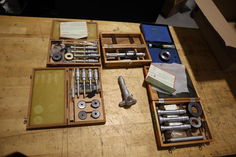 Ingage Inside Bore Micrometers: Etalon, Brown &amp; Sharpe, Fowler, and (1) Mitutoyo Digital- Auction Item