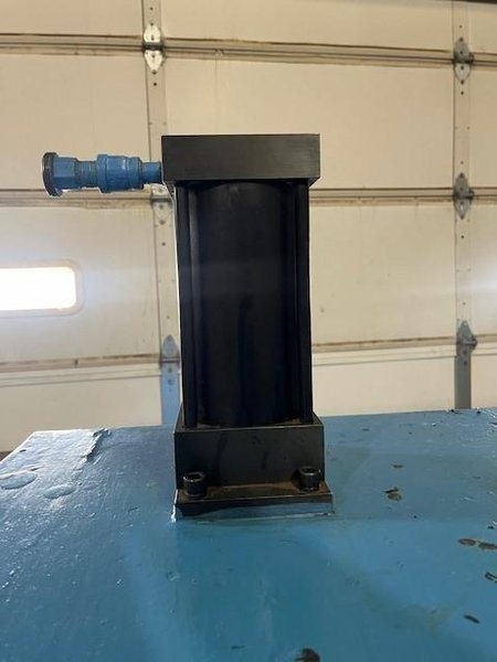 6,000# x 34&quot; AMERICAN STEEL LINE NONMOTORIZED UNCOILER STOCK # 3788