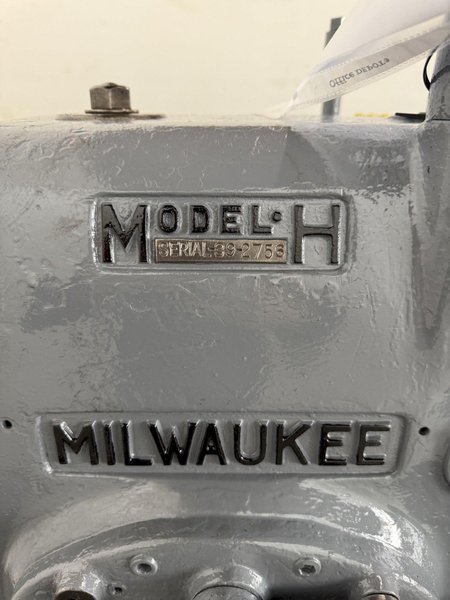 KEARNEY &amp; TRECKER / MILWAUKEE MODEL H HORIZONTAL PRODUCTION MILL. STOCK # 0683924.