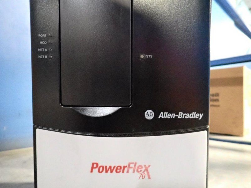 ALLEN BRADLEY 10 HP SERIES A POWERFLEX70  -  20AD014A0AYNANC0